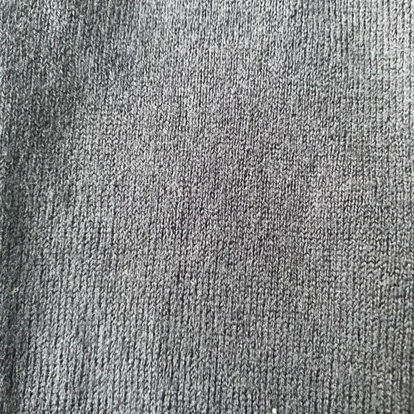 Kensington Eastside V-Neck Sweater - Picture 4 of 5